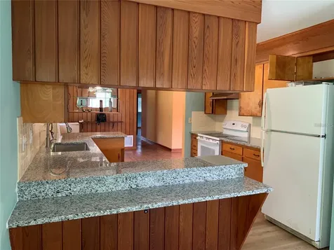 1106 NE 17th Terrace Ocala FL 34470