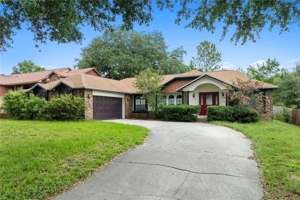 9109 Queen Elizabeth Court Orlando FL 32818