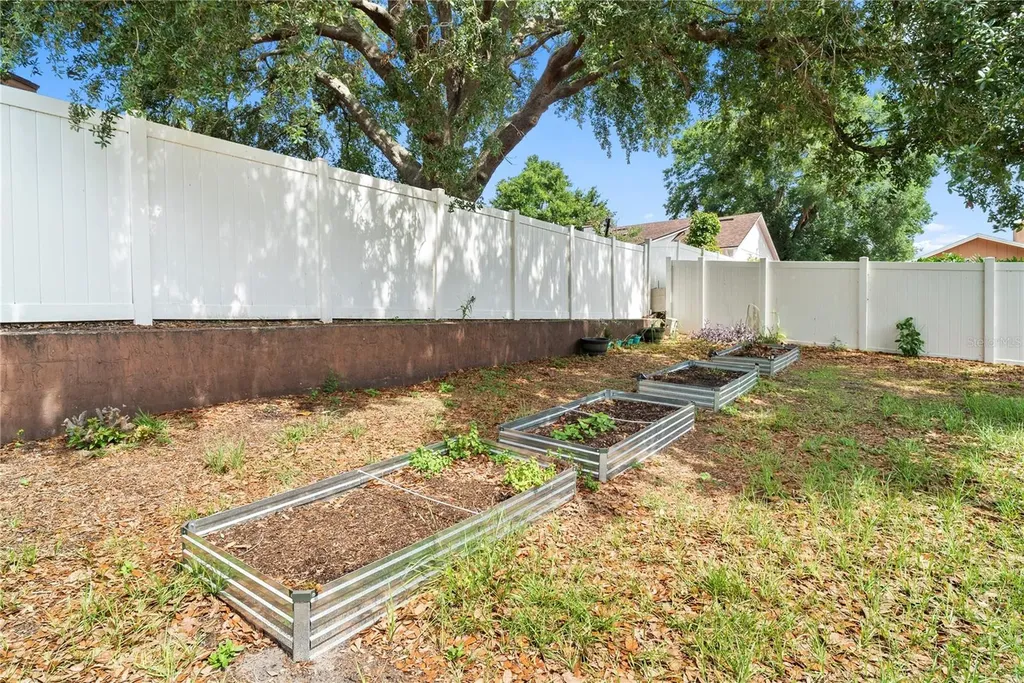 9109 Queen Elizabeth Court Orlando FL 32818