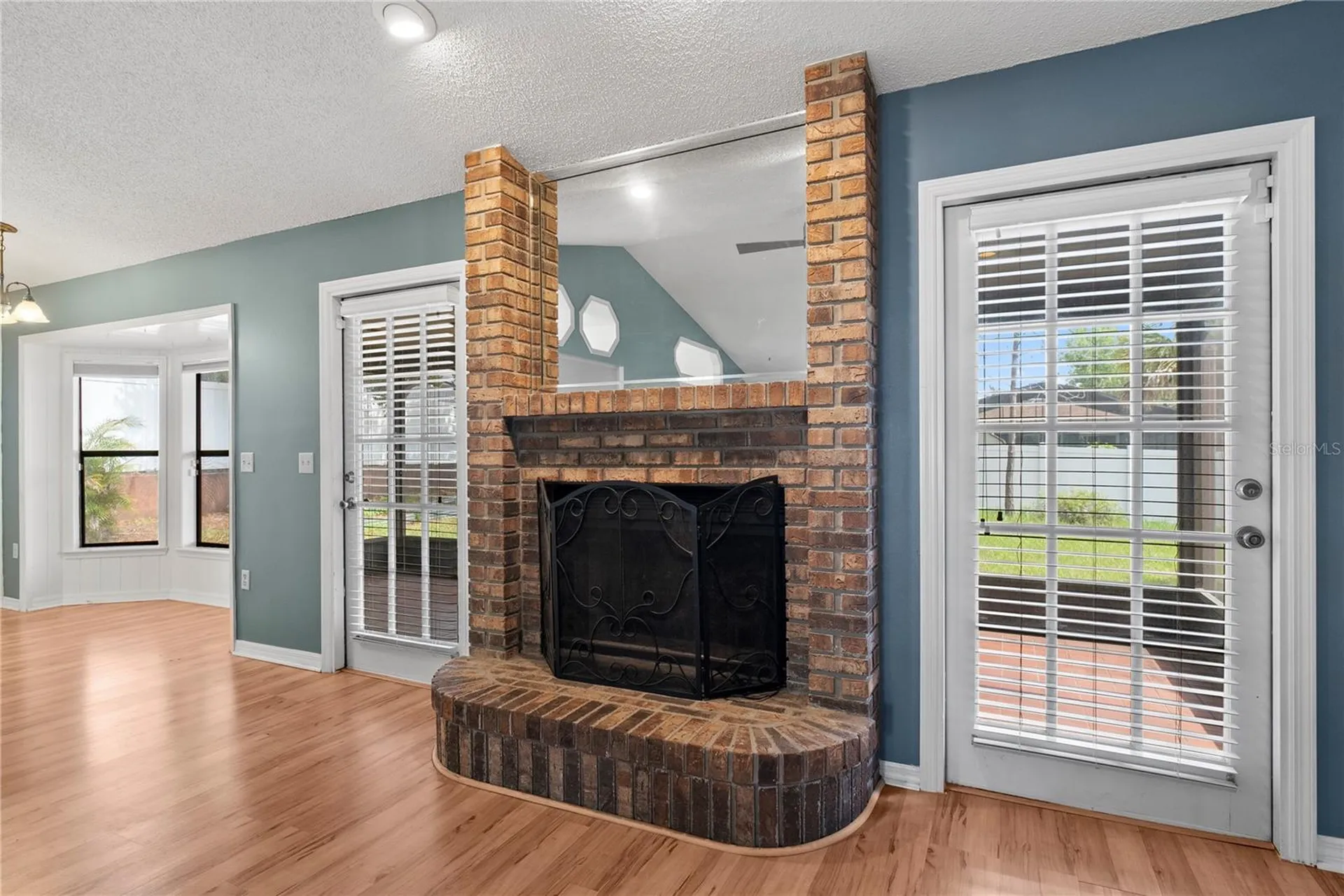 9109 Queen Elizabeth Court Orlando FL 32818