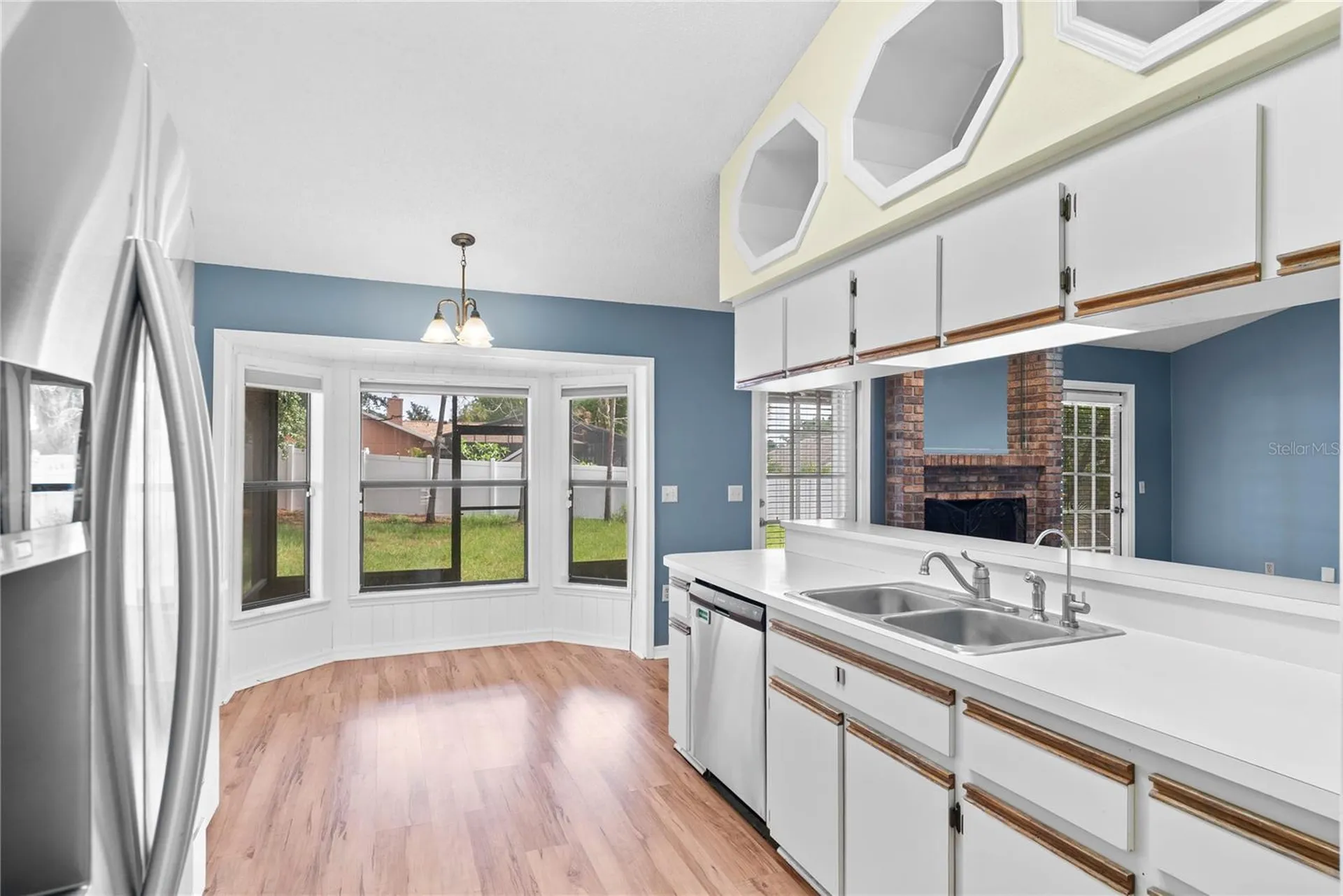 9109 Queen Elizabeth Court Orlando FL 32818