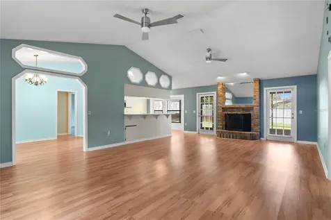 9109 Queen Elizabeth Court Orlando FL 32818