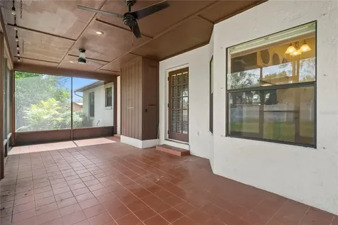9109 Queen Elizabeth Court Orlando FL 32818