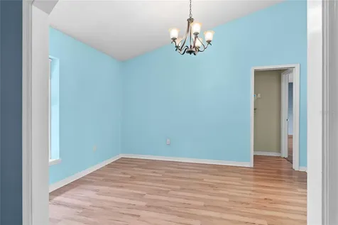 9109 Queen Elizabeth Court Orlando FL 32818