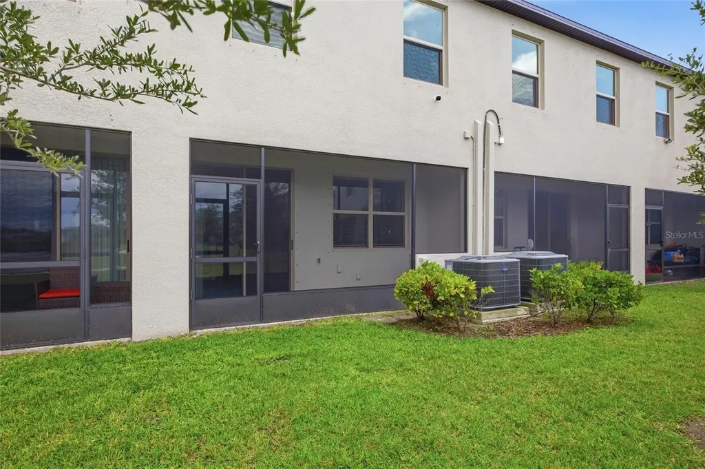 724 Royal Empress Drive Ruskin FL 33570