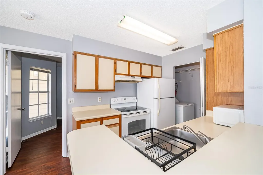 1075 S Hiawassee Road Orlando FL 32835