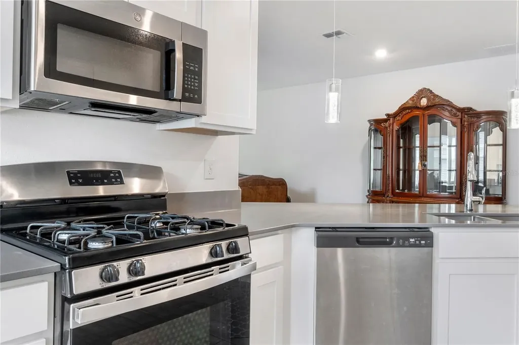 9331 Revere Avenue Leesburg FL 34788