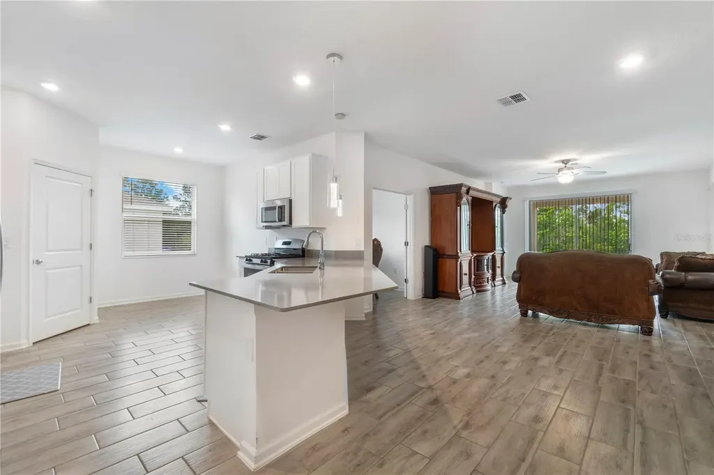 9331 Revere Avenue Leesburg FL 34788