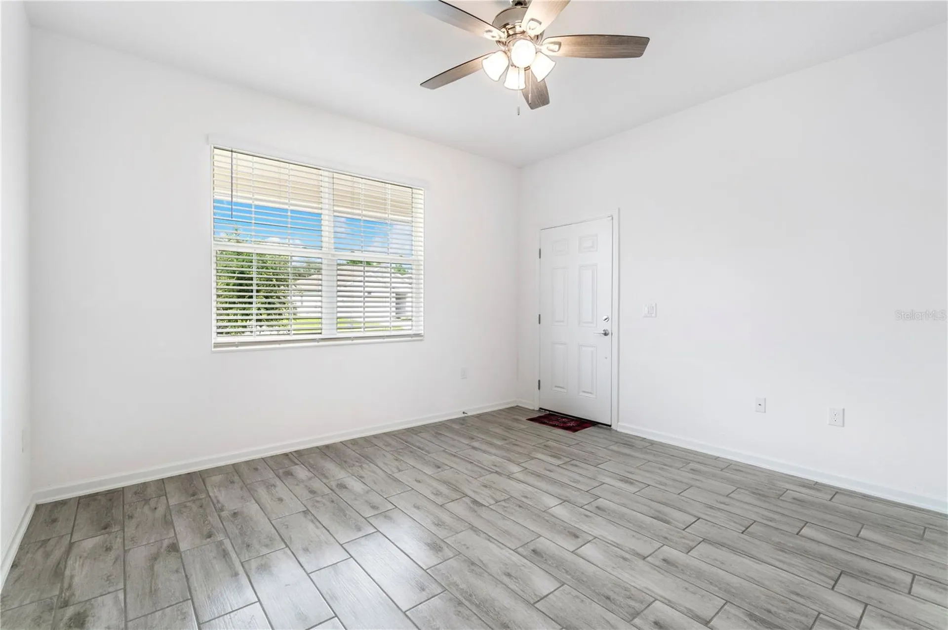 9331 Revere Avenue Leesburg FL 34788