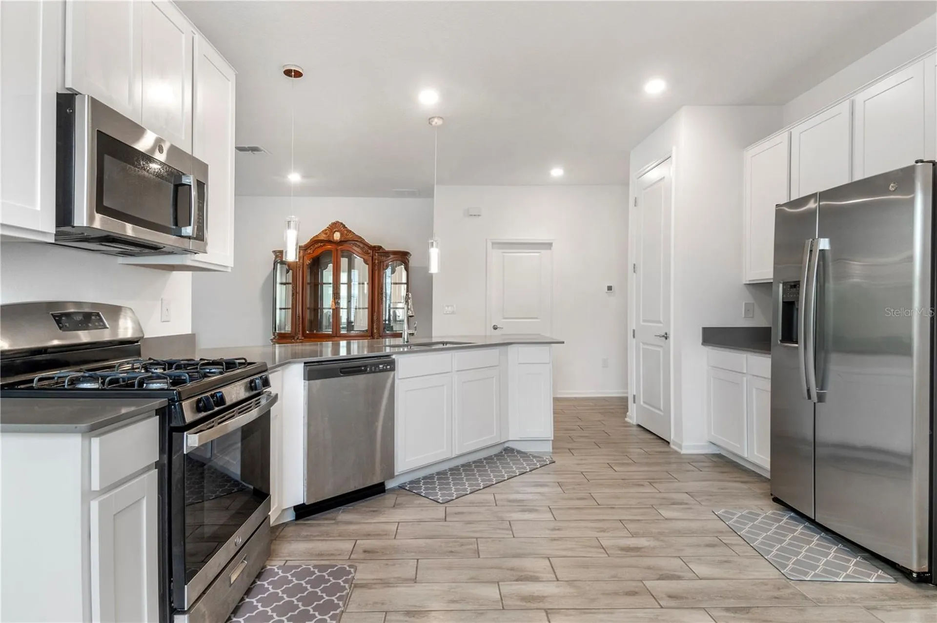 9331 Revere Avenue Leesburg FL 34788