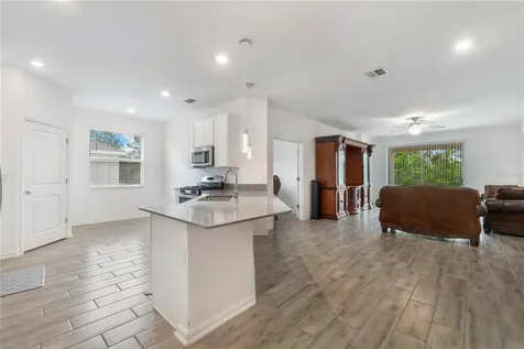 9331 Revere Avenue Leesburg FL 34788