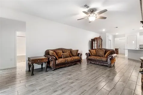 9331 Revere Avenue Leesburg FL 34788