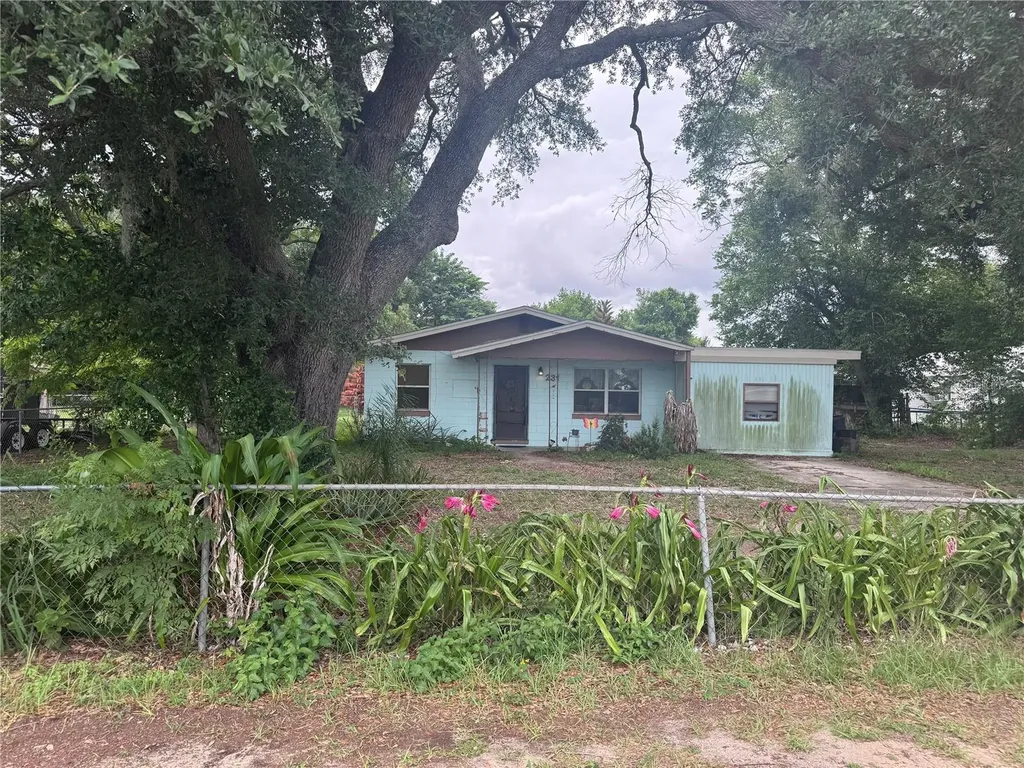 231 Willow Street Lake Wales FL 33859