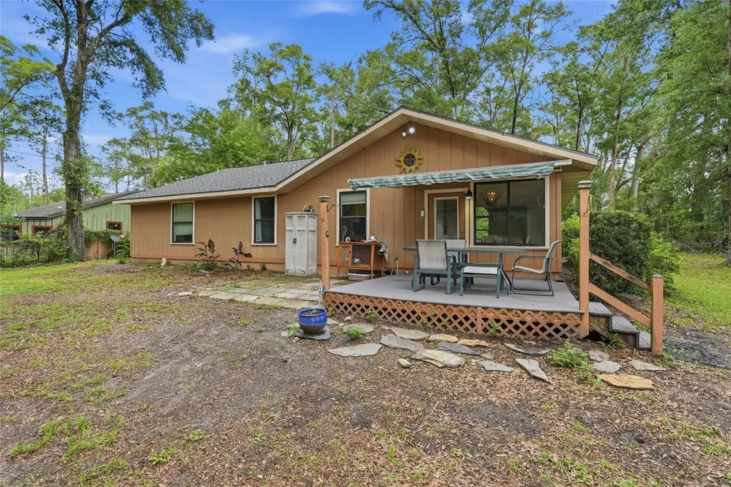 17026 Southside Court High Springs FL 32643