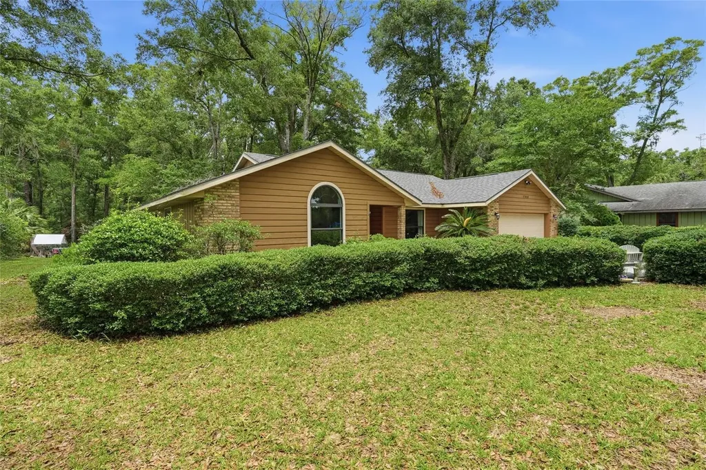17026 Southside Court High Springs FL 32643