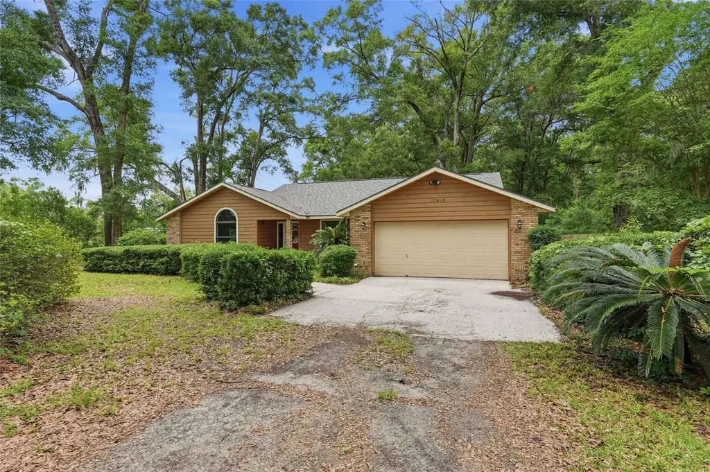 17026 Southside Court High Springs FL 32643