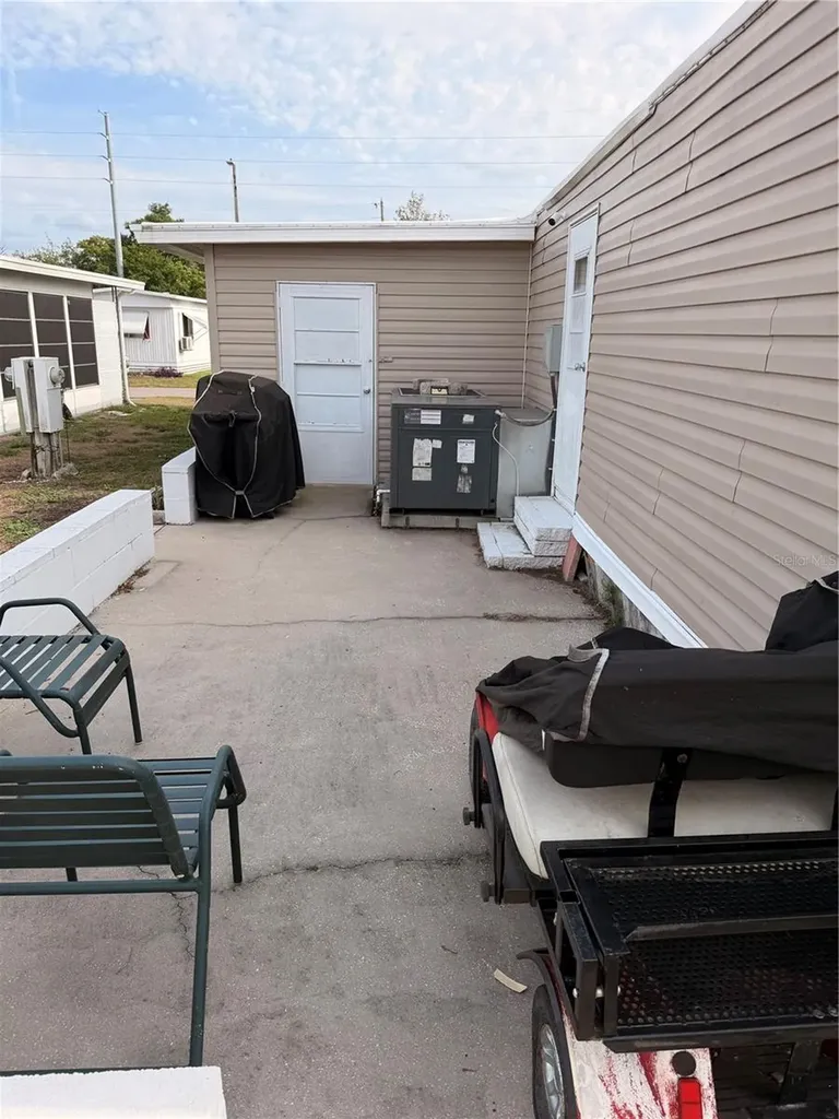 38533 Lansing Avenue Zephyrhills FL 33542