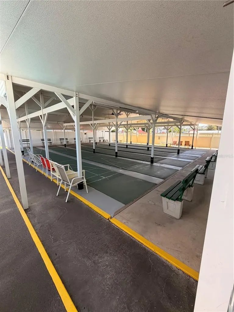 38533 Lansing Avenue Zephyrhills FL 33542