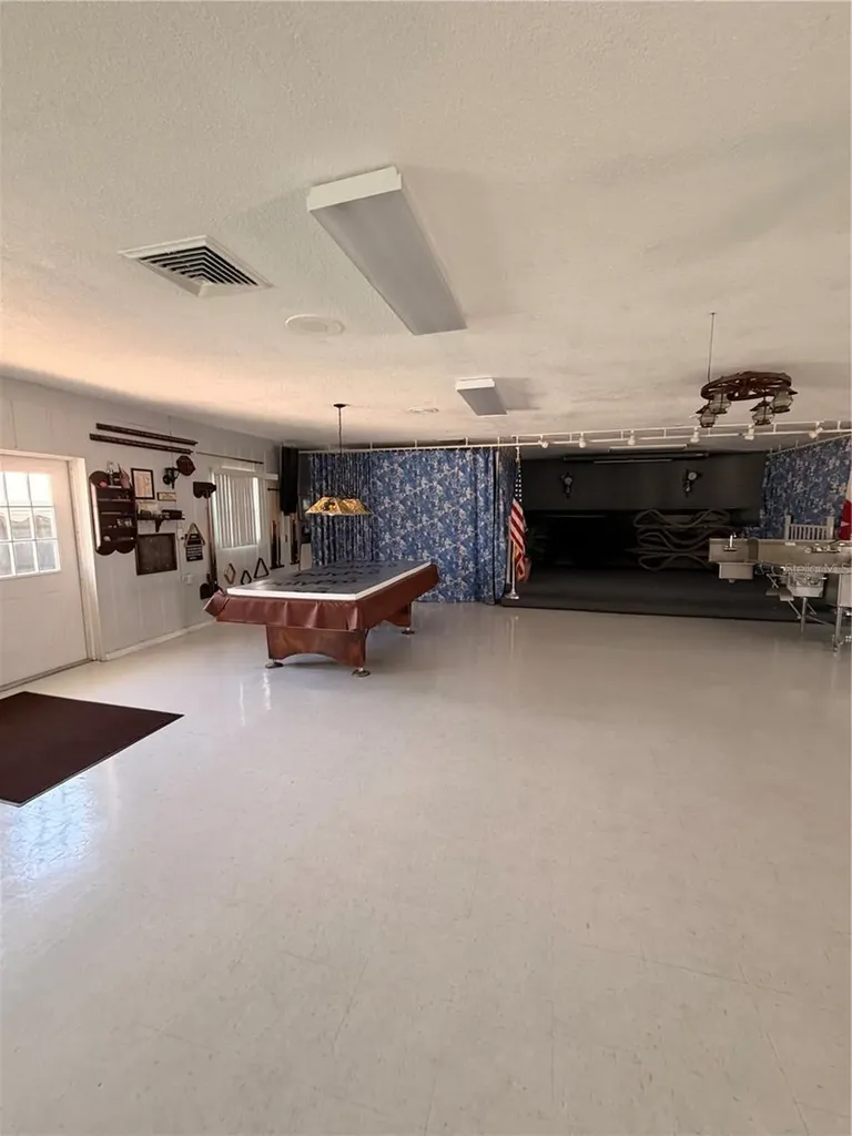 38533 Lansing Avenue Zephyrhills FL 33542