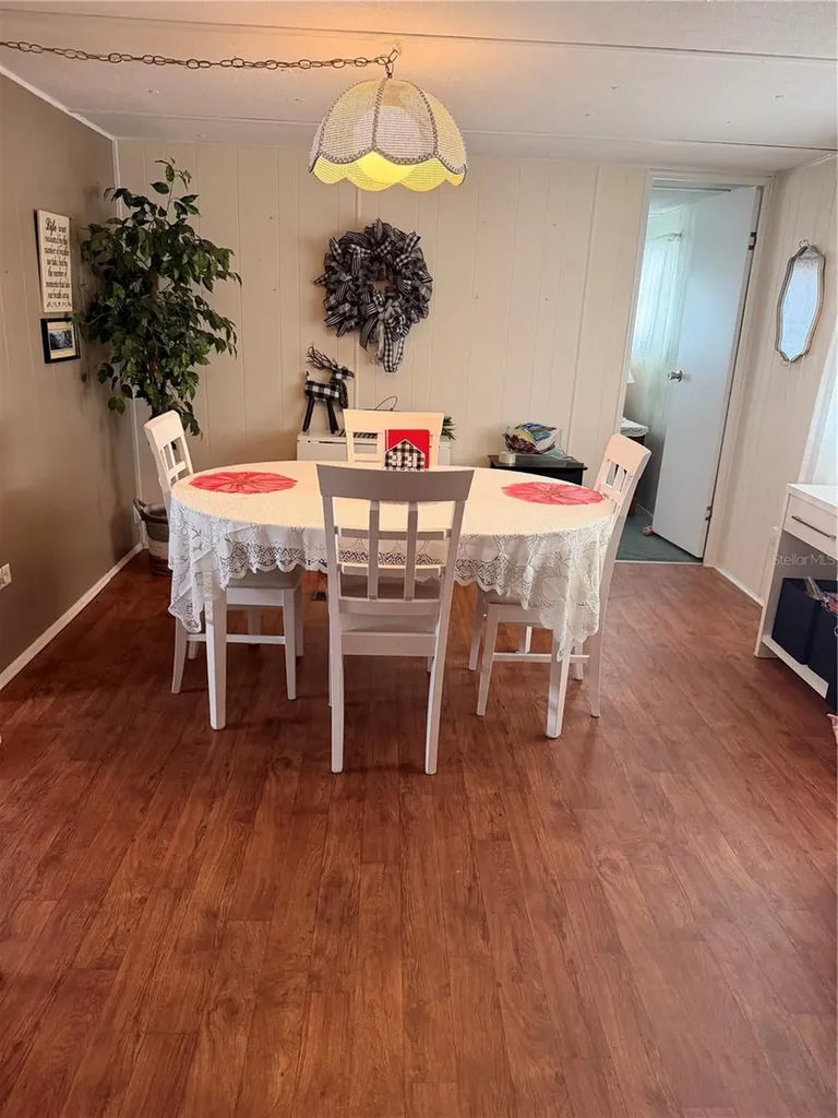 38533 Lansing Avenue Zephyrhills FL 33542