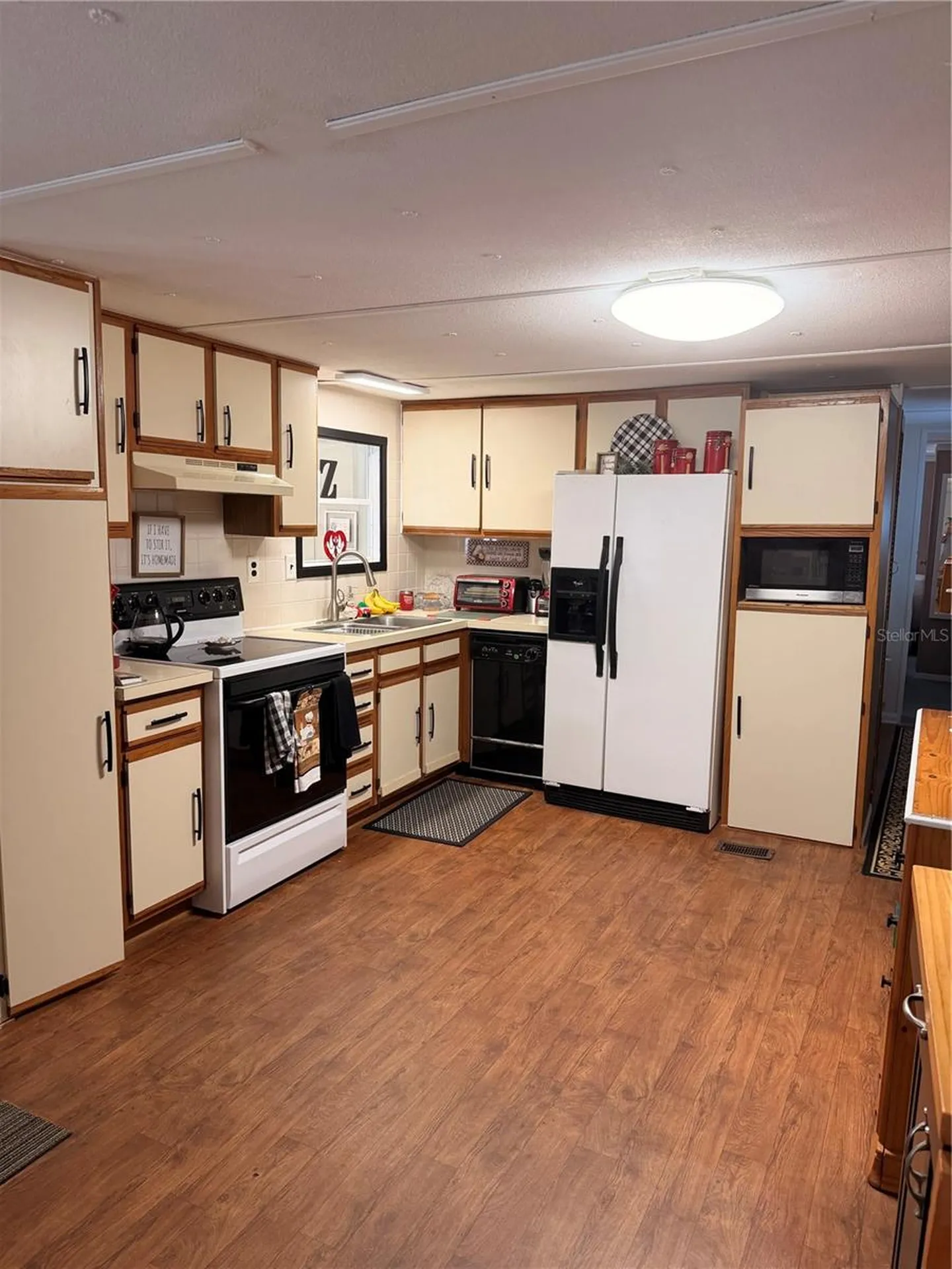 38533 Lansing Avenue Zephyrhills FL 33542