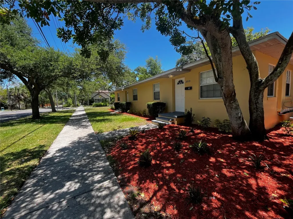 260 20th Avenue S St Petersburg FL 33705
