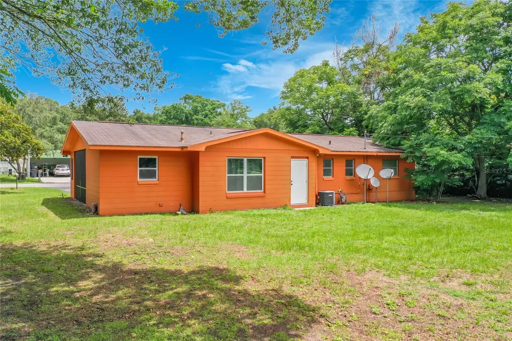 910 NE 45th Street Ocala FL 34479