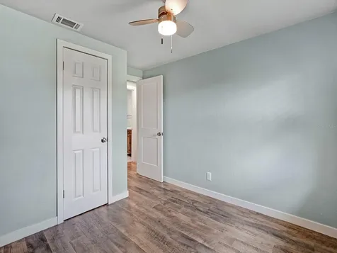 5633 Essex Way New Port Richey FL 34652