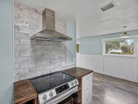 5633 Essex Way New Port Richey FL 34652