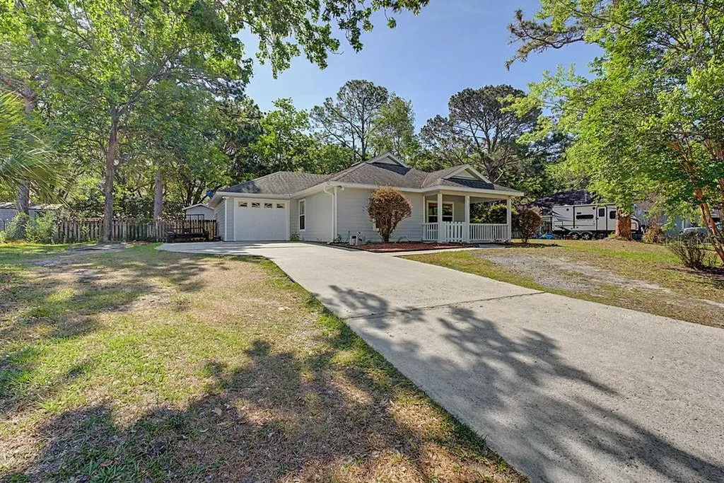 6727 NW 26 Terrace Gainesville FL 32653