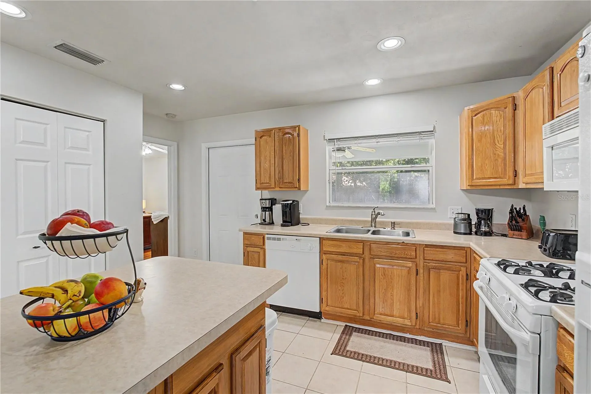 6727 NW 26 Terrace Gainesville FL 32653