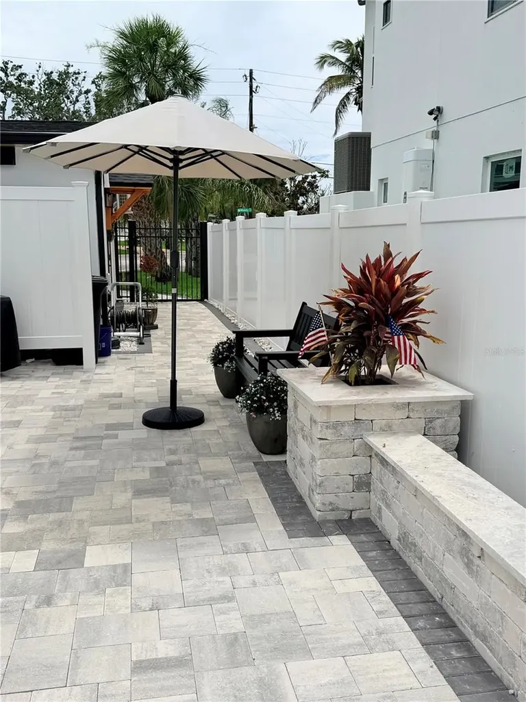 3921 Belle Vista Drive E St Pete Beach FL 33706