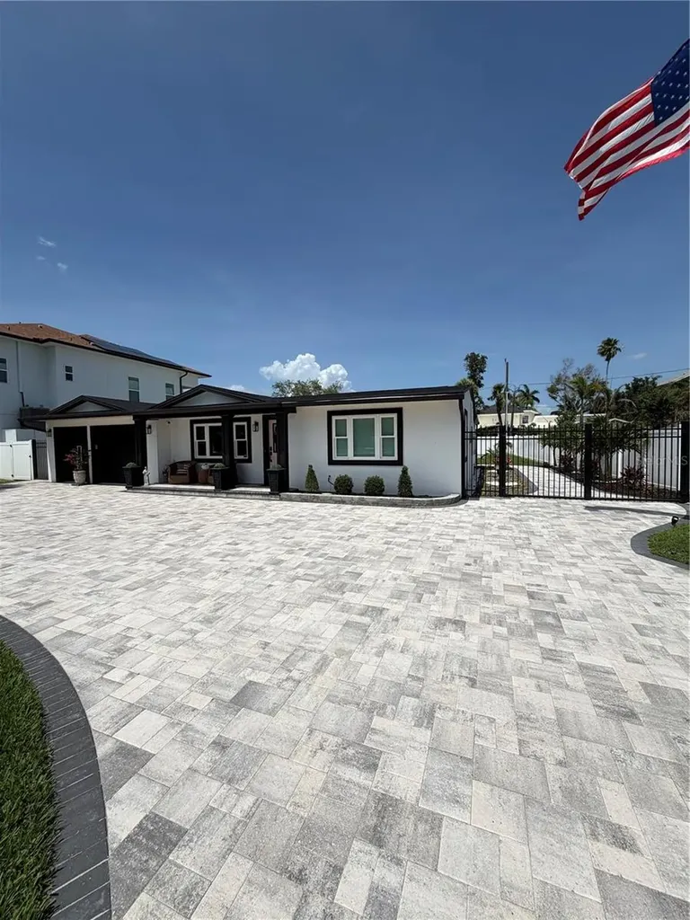 3921 Belle Vista Drive E St Pete Beach FL 33706