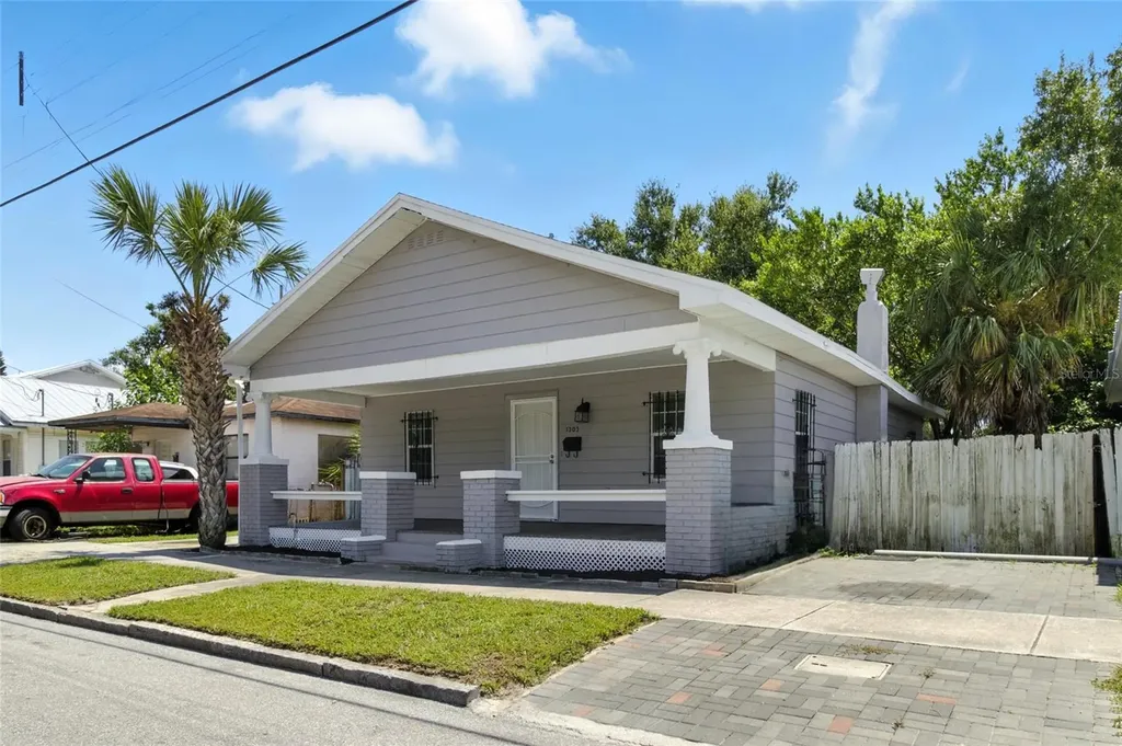1303 E 26th Avenue Tampa FL 33605