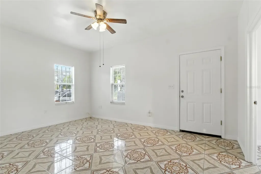 1303 E 26th Avenue Tampa FL 33605