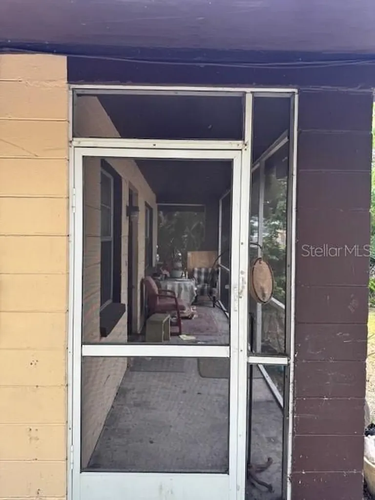 8609 N 13th Street Tampa FL 33604