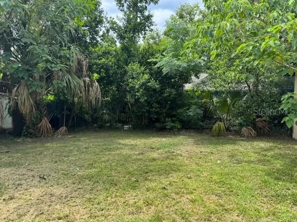8609 N 13th Street Tampa FL 33604