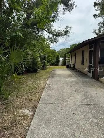 8609 N 13th Street Tampa FL 33604