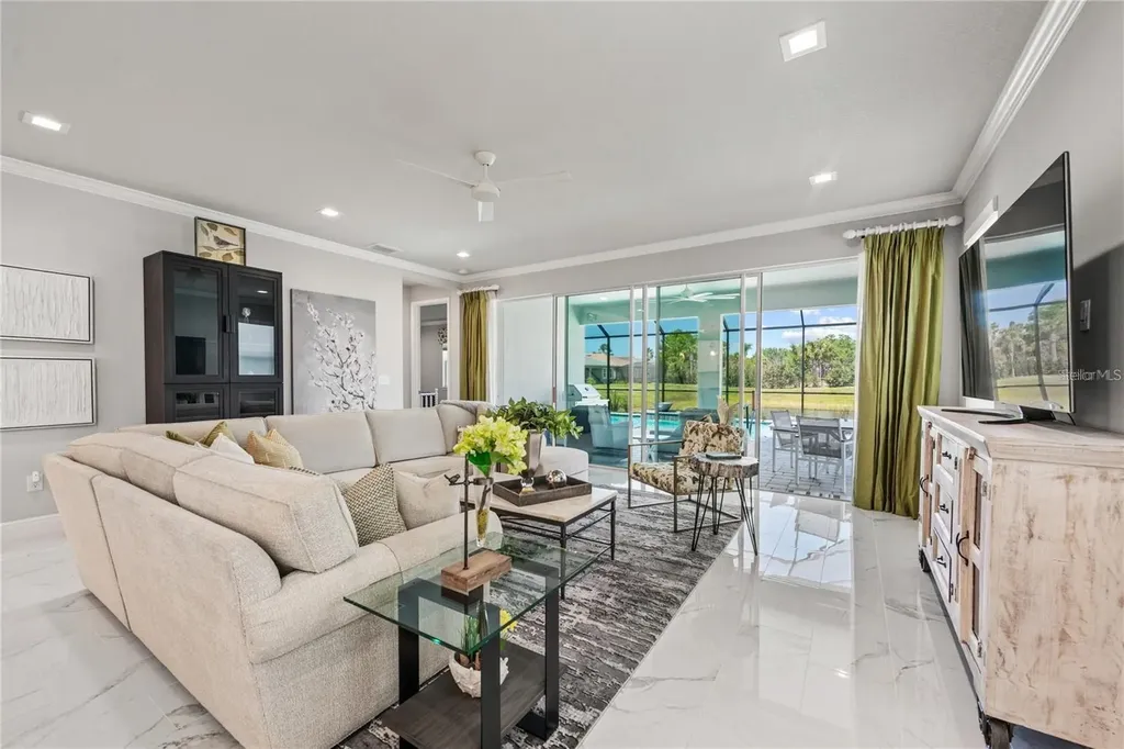 5697 Long Shore Loop Sarasota FL 34238