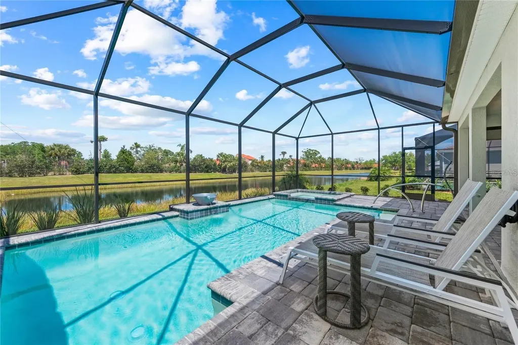5697 Long Shore Loop Sarasota FL 34238