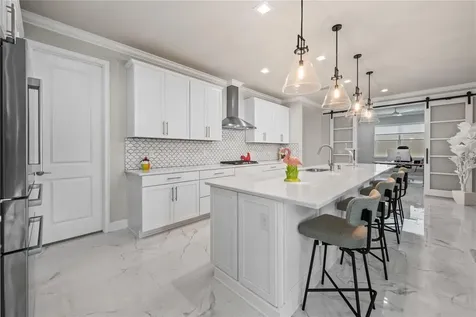 5697 Long Shore Loop Sarasota FL 34238