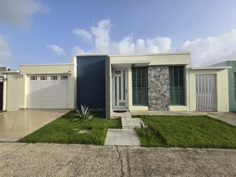 K17 Calle Amistad Las Piedras PR 00771