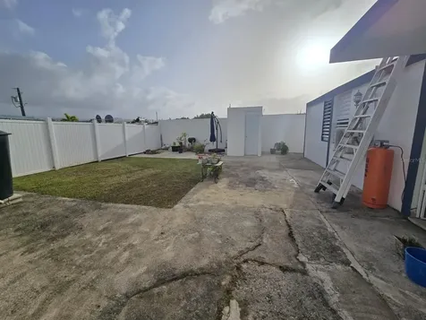 K17 Calle Amistad Las Piedras PR 00771