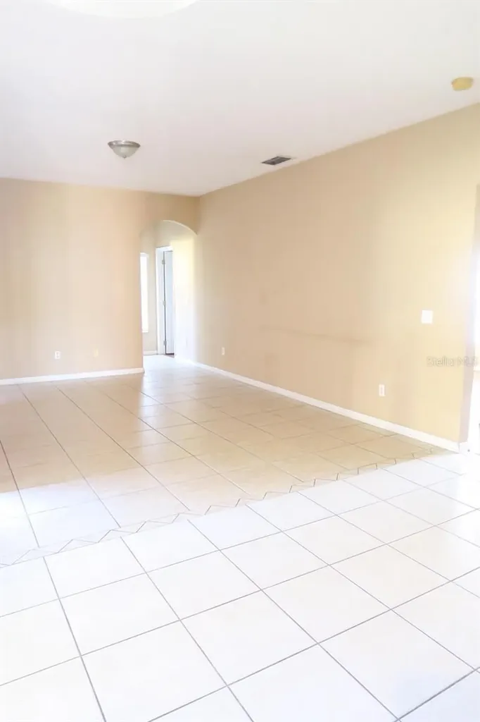 2906 Sweetspire Circle Kissimmee FL 34746
