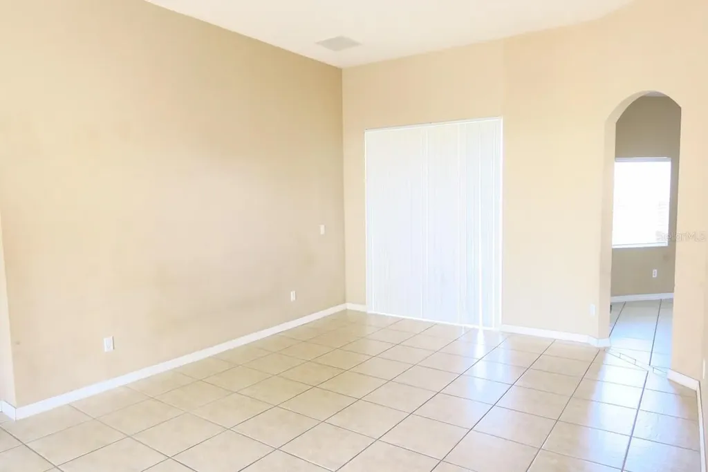 2906 Sweetspire Circle Kissimmee FL 34746