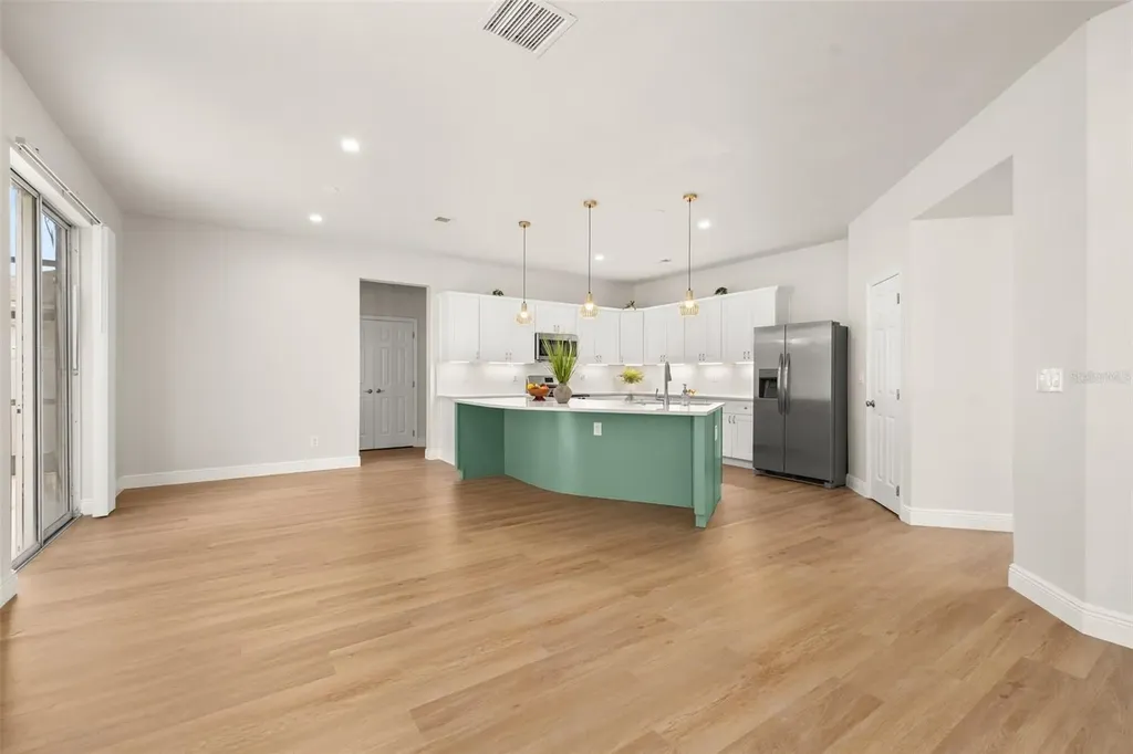 235 Kettering Road Davenport FL 33897