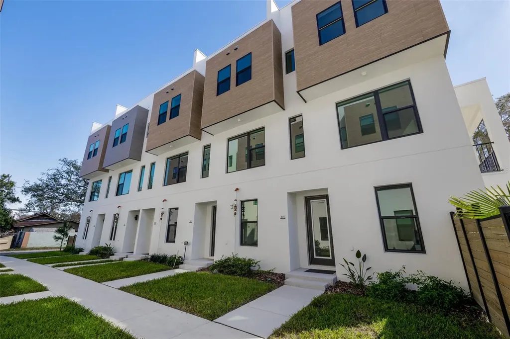 317 15th Street N St Petersburg FL 33705