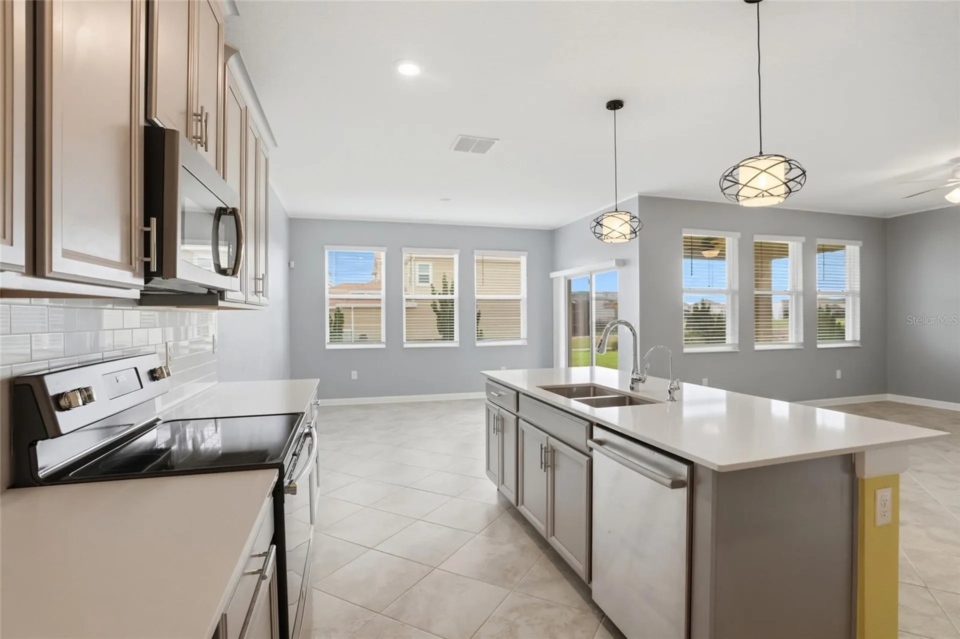 8700 Pacific Dunes Drive Davenport FL 33896