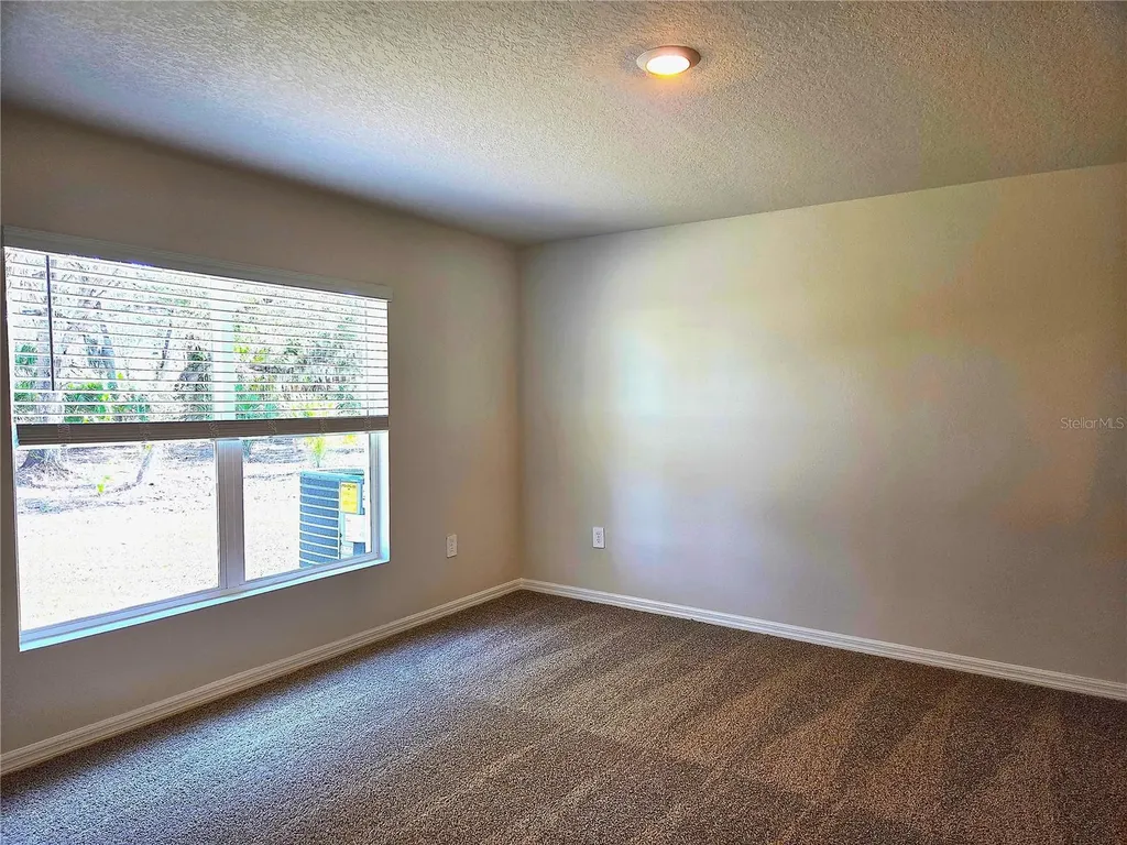 10646 Hidden Banks Glen Parrish FL 34219