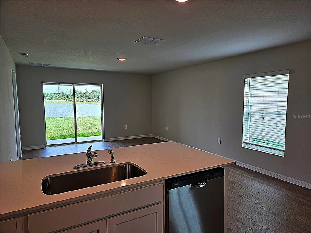 10646 Hidden Banks Glen Parrish FL 34219